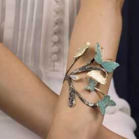 Bracelet "Opus 4 - Hermès" en métal doré peint