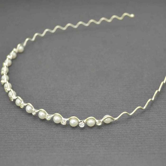 Serre-tête "Entrelats" en métal argenté, strass et perles de synthèse blanches | Les Bijoux de Camille, bijoux fantaisie pas che